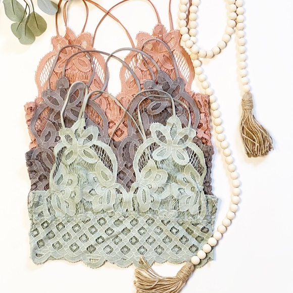 Dixie Gray Lace Bralette - Picture 2 of 5